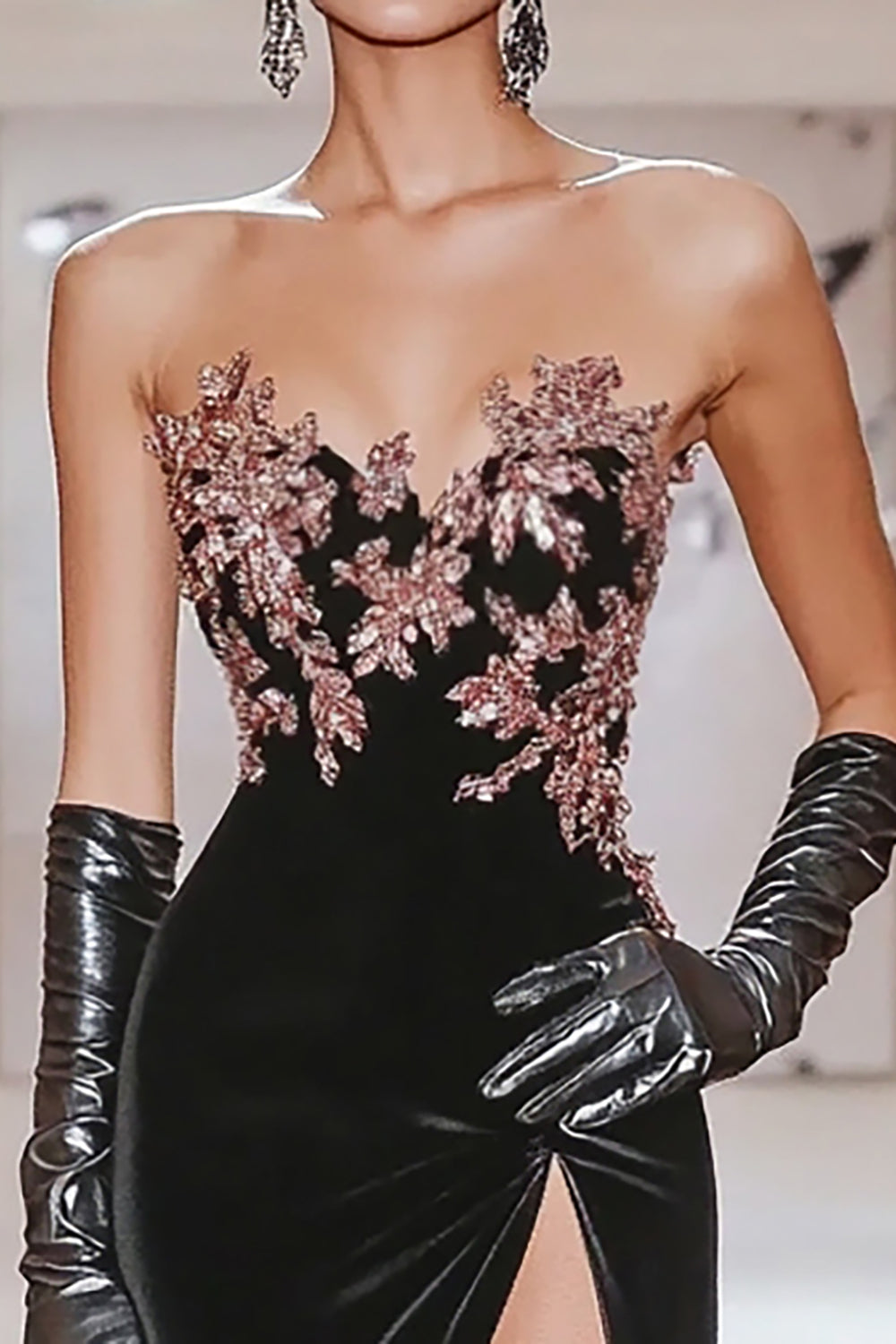 Chic Black Sweetheart Mermaid Applique Satin Long Prom Dress with Slit Chic Black Sweetheart Mermaid Applique Satin Long Prom Dress with Slit