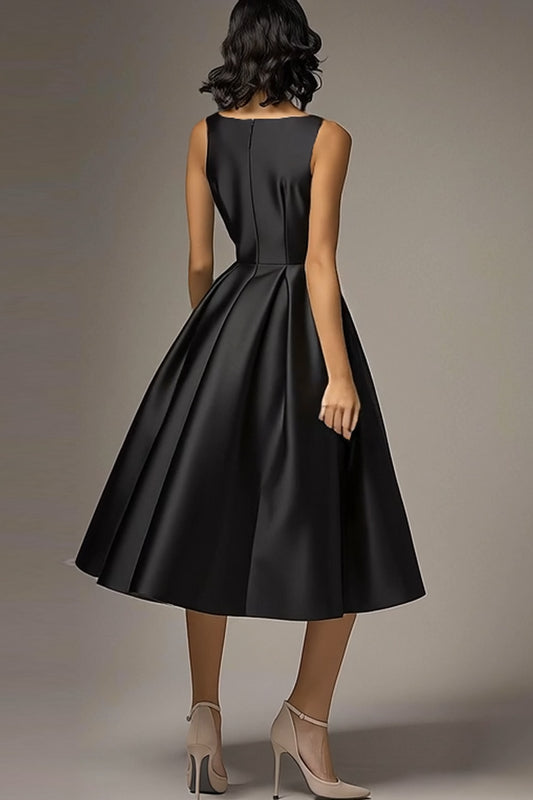 Scoop Neck Black A Line Knee-Length Formal Dress