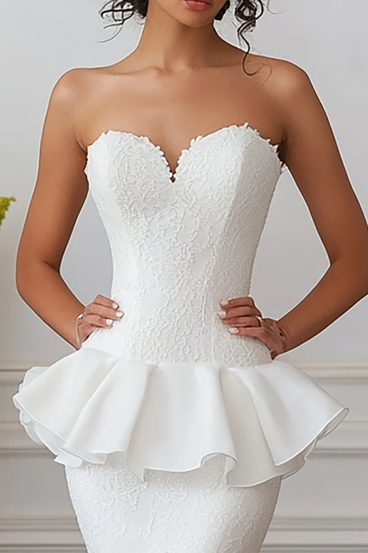 White Sweetheart Mermaid Long Engagement Dress with Ruffles