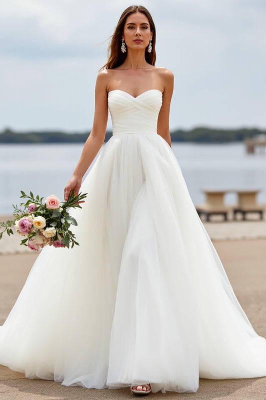 Sweetheart White Tulle Ball Gown Sweep Train Wedding Dress