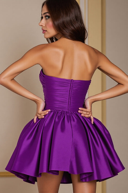 Dark Purple Sweetheart Satin Ruched Short Homecoming Dress