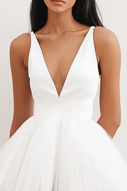 White A Line Tulle Short V Neck Graduation Dress