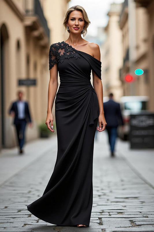 Black Ruched Long Mother of the Bride Dress with Appliques Sheath One Shoulder Satin Formal Wedding Guest Dress