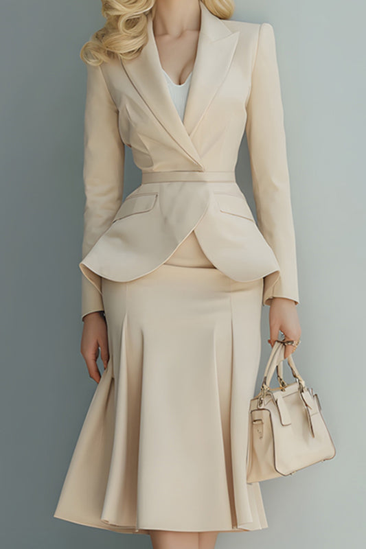 Light Khaki 2 Piece Peak Lapel Business Suits with Sleeves