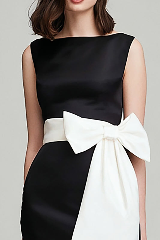 Black and White Mermaid Boat Neck Long Formal Dress with Bow