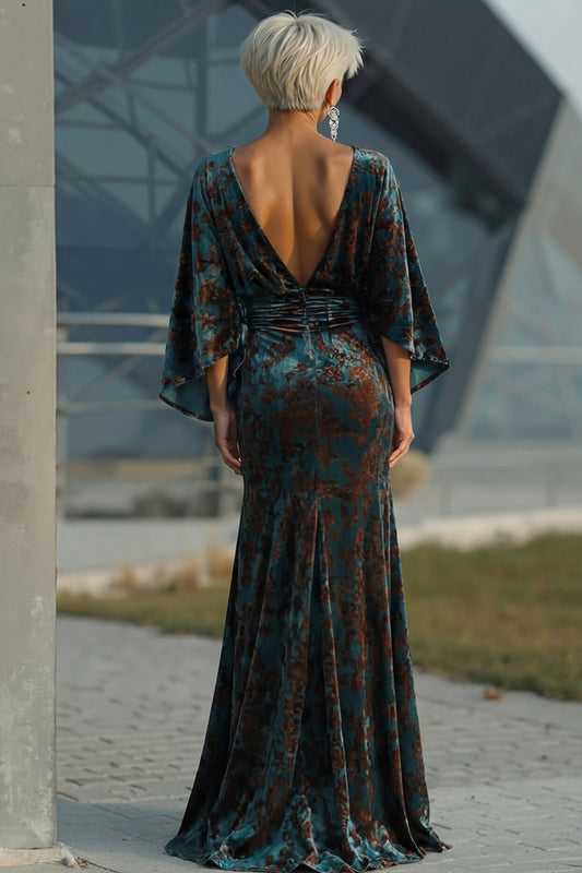 Floral Dark Green Sheath Velvet Boat Neck Long Mother of the Bride Dress with Pockets