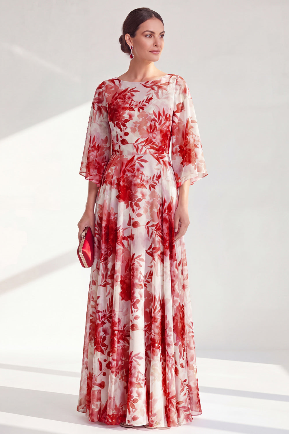 Zapaka Women Red A-Line Mother Of the Bride Dress with 3/4 Sleeves Bateau Neck Chiffon Floral Long Wedding Guest Dress, Red / US16W