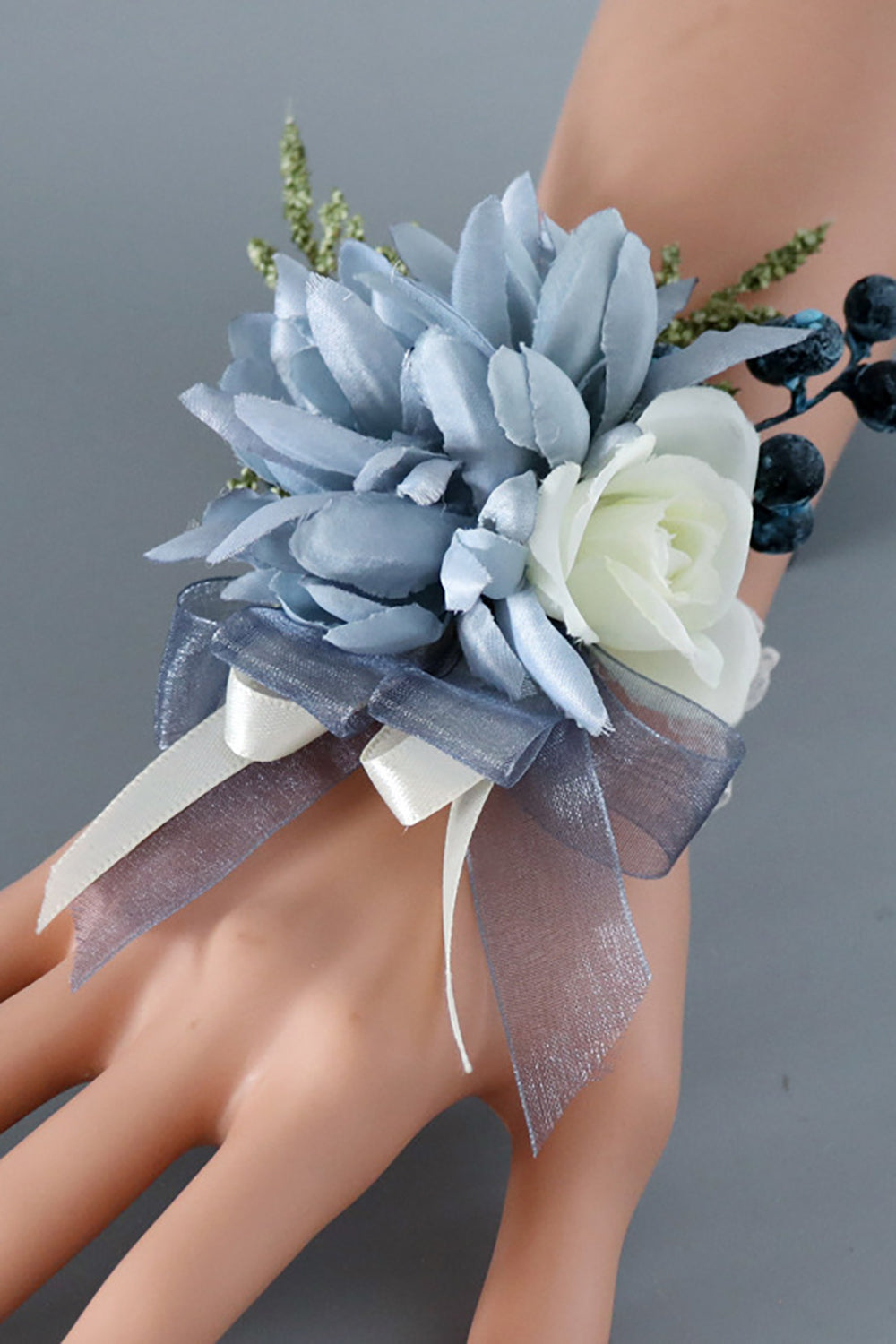 Zapaka Grey Blue Wrist Corsage and Men Boutonniere Set for Prom Wedding Party Zapaka Grey Blue Wrist Corsage and Men Boutonniere Set for Prom Wedding Party