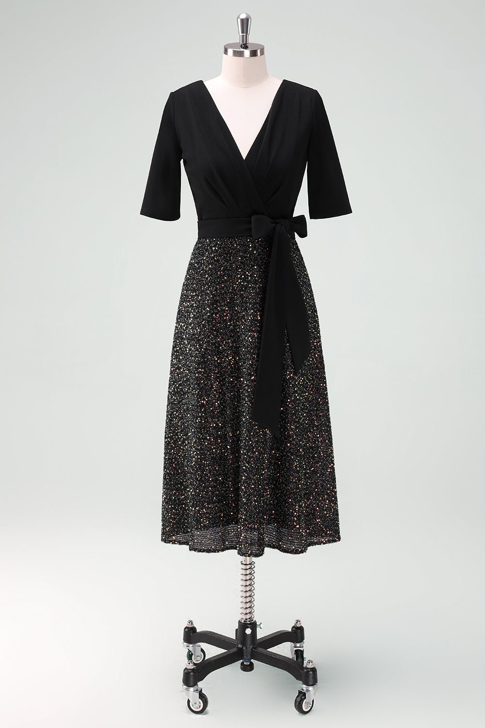 Zapaka Women Sparkly Black Cocktail Dress with Half Sleeves A-Line V