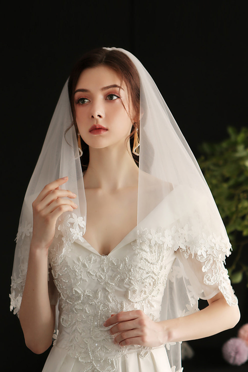 White Lace Applique Tulle Double Bridal Veil