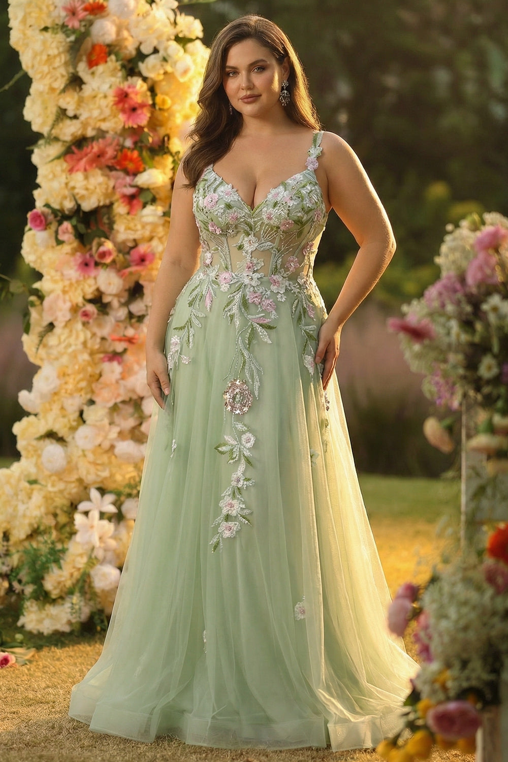 ZAPAKA Women Green Plus Size Prom Dress with Slit Tulle A line Spaghetti Straps Appliqued Corset Long Party Dress with Sequins, Green / US10