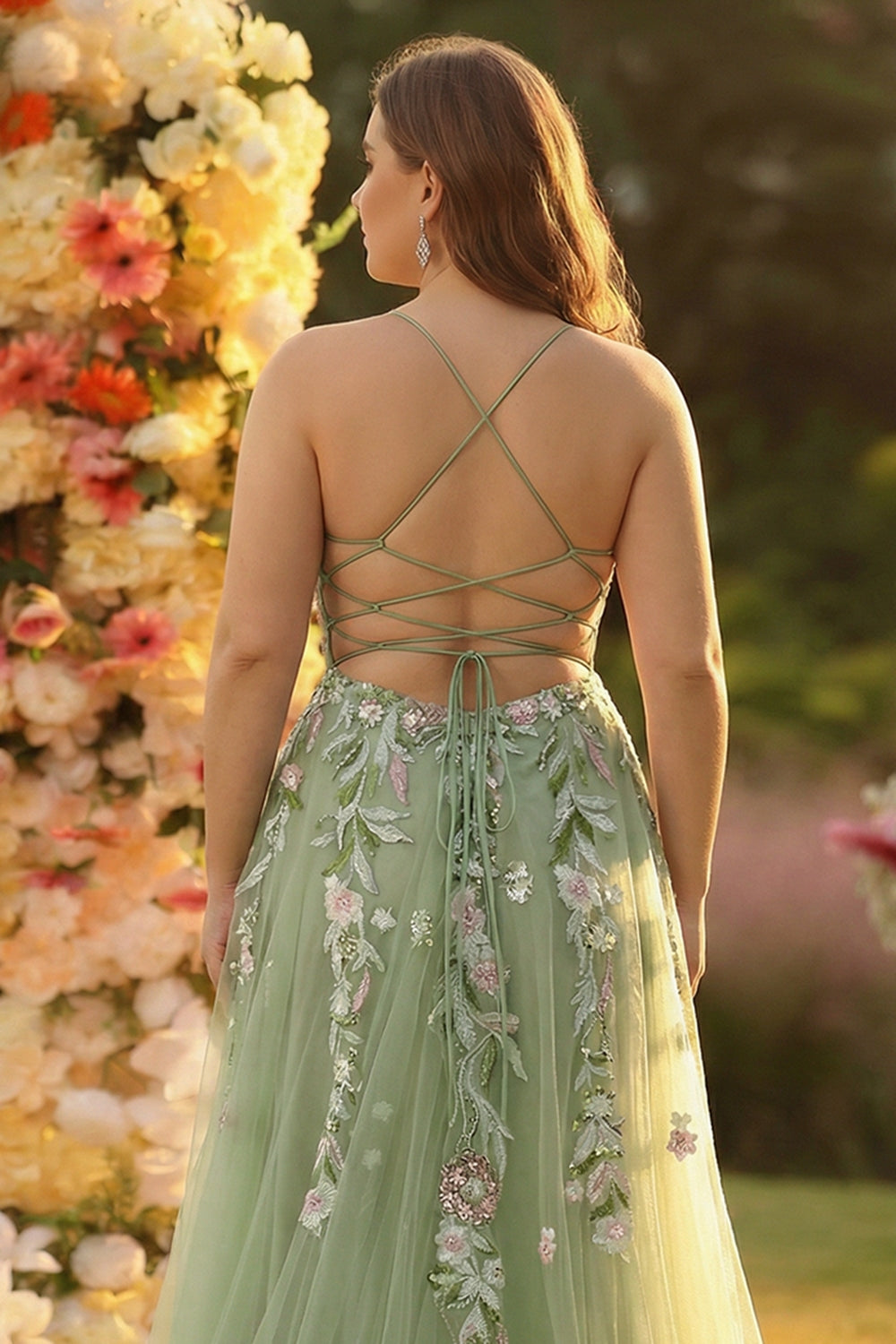Zapaka Women Green Plus Size Prom Dress with Slit Tulle A Line Spaghetti Straps Appliqued Corset Long Party Dress with Sequins, Green / US10 Zapaka Women Green Plus Size Prom Dress with Slit Tulle A Line Spaghetti Straps Appliqued Corset Long Party Dress with Sequins, Green / US10
