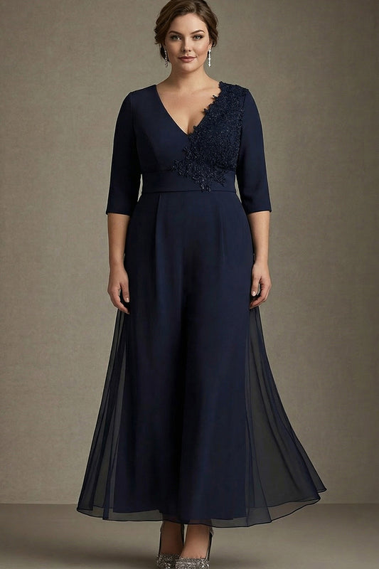 Plus Size Navy Chiffon V-Neck Half Sleeves Mother of the Bride Dress with Appliques