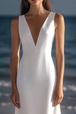 White Satin Sheath V-Neck Knee-Length Graduation Dress