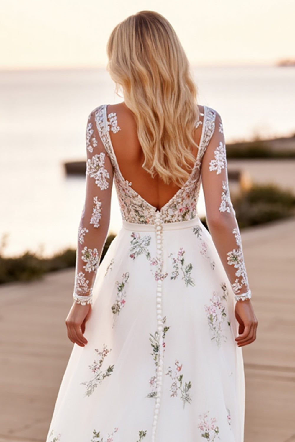 White Tulle A Line V-Neck Long Sleeves Wedding Dress