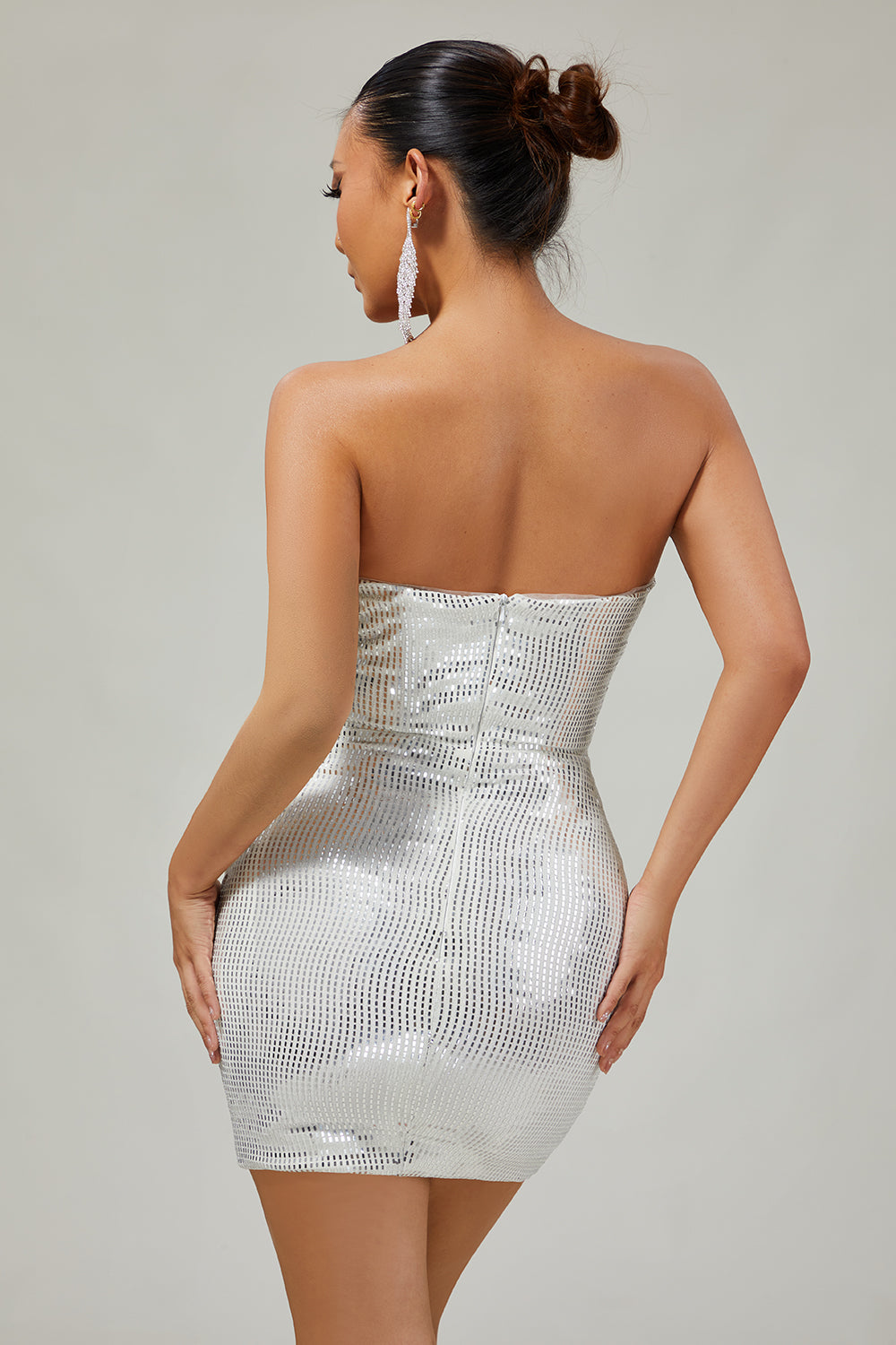 Sparkly Black Sequin Strapless Ruched Tight Short Homecoming Dress