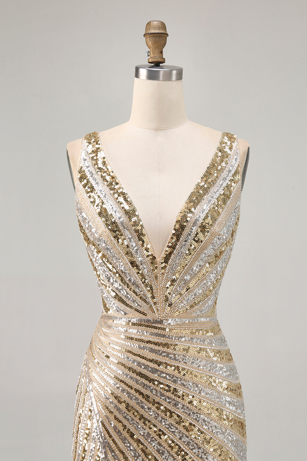 Zapakasa Women Sparkly Golden Beaded Short Homecoming Dress V-Neck Tight Backless Cocktail Dress Zapakasa Women Sparkly Golden Beaded Short Homecoming Dress V-Neck Tight Backless Cocktail Dress