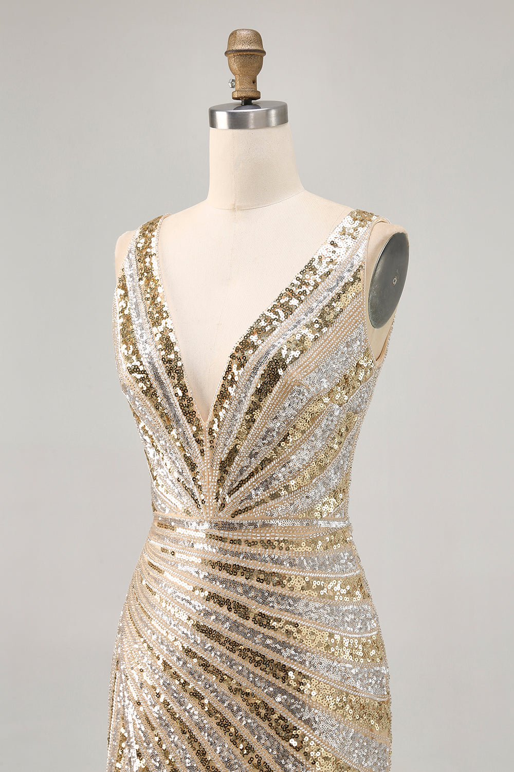 ZAPAKA Women Sparkly Homecoming Dress Golden Beaded V-Neck Sequins Bodycon Mini Cocktail Dress, Golden / US10