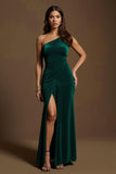 Zapaka Women Dark Green Velvet Long Holiday Party Dress with Slit Mermaid One Shoulder Formal Dress