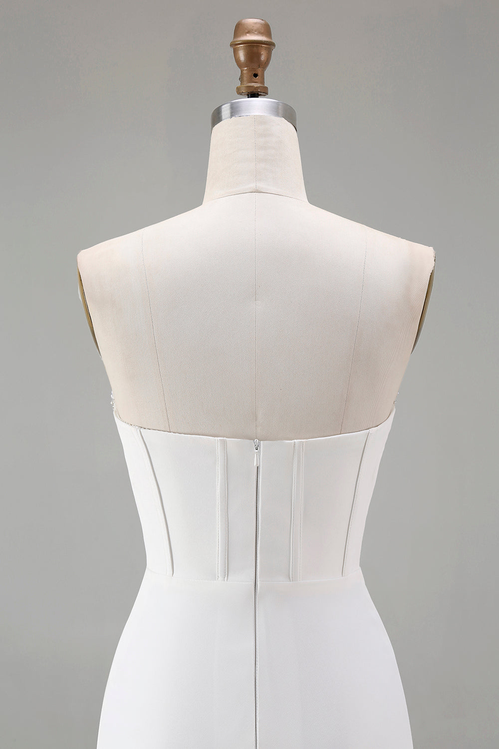 Sparkly White Sweetheart Short Tight Homecoming Dress with Beading