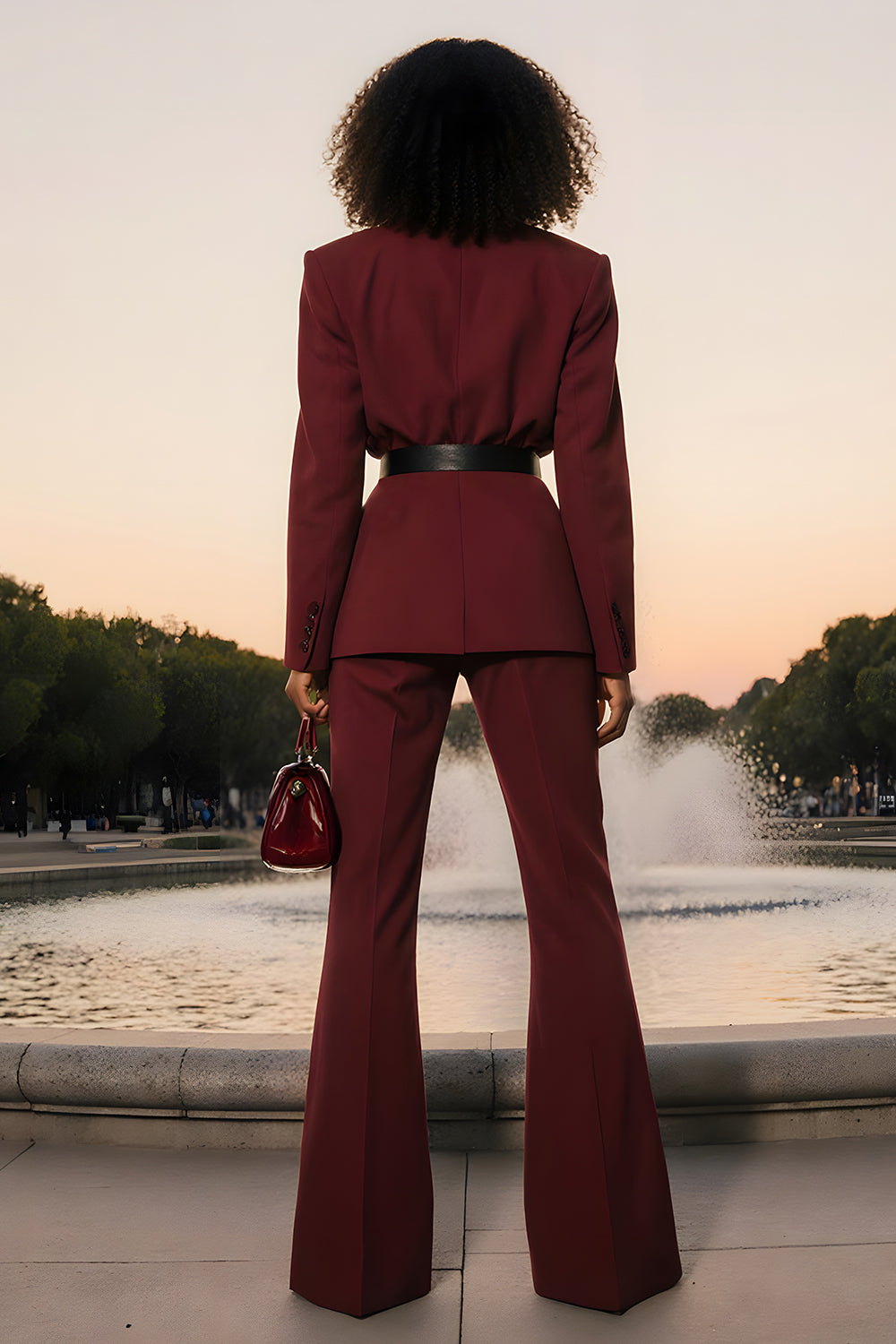 Burgundy Notched Lapel Long Sleeves Business Suits with Belt