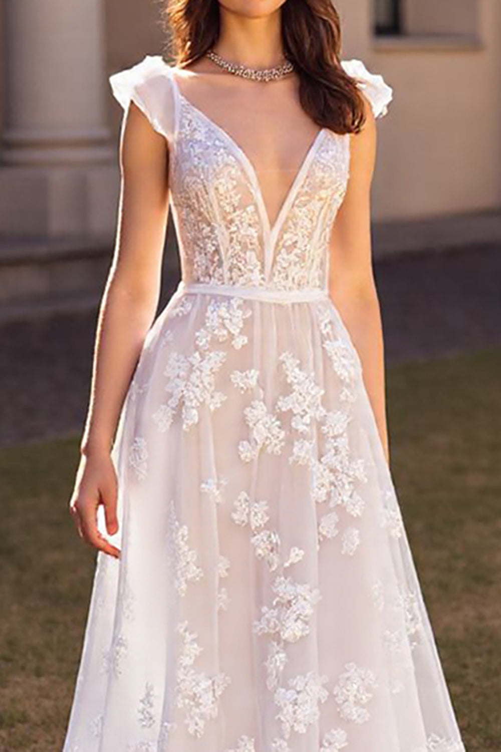 Ivory Tulle Cap Sleeves Sweep Train Wedding Dress with Appliques