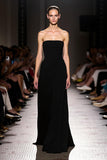 Simple Black Sheath Strapless Long Evening Dress