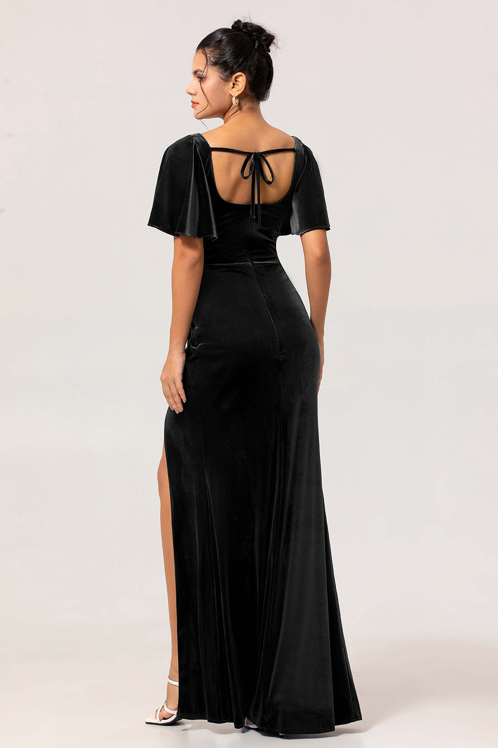 Peacock Green Scoop Neck Long Velvet Bridesmaid Dress with Sleeves