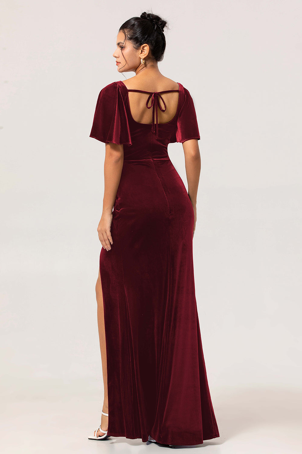 Peacock Green Scoop Neck Long Velvet Bridesmaid Dress with Sleeves