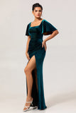 Peacock Green Scoop Neck Long Velvet Bridesmaid Dress with Sleeves