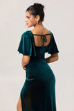 Peacock Green Scoop Neck Long Velvet Bridesmaid Dress with Sleeves