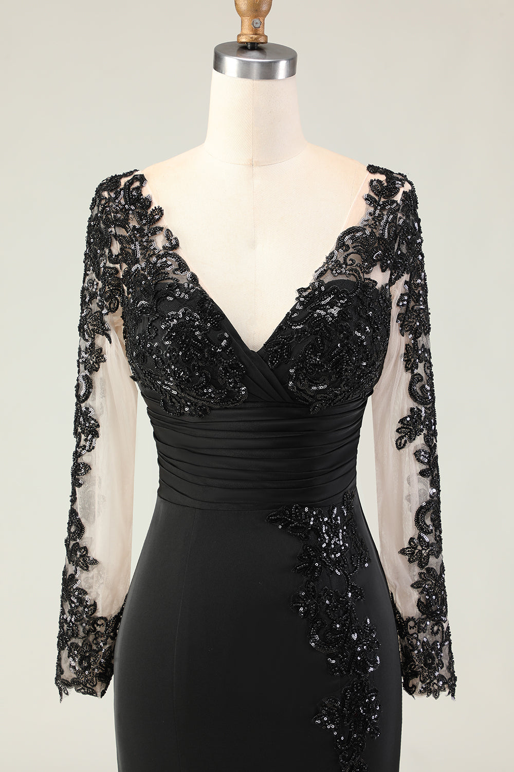 Black Mermaid V-Neck Lace Long Sleeves Mother of the Bride Dress