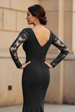 Black V-Neck Ruffled Mermaid Long Mother of the Bride Dress with Lace