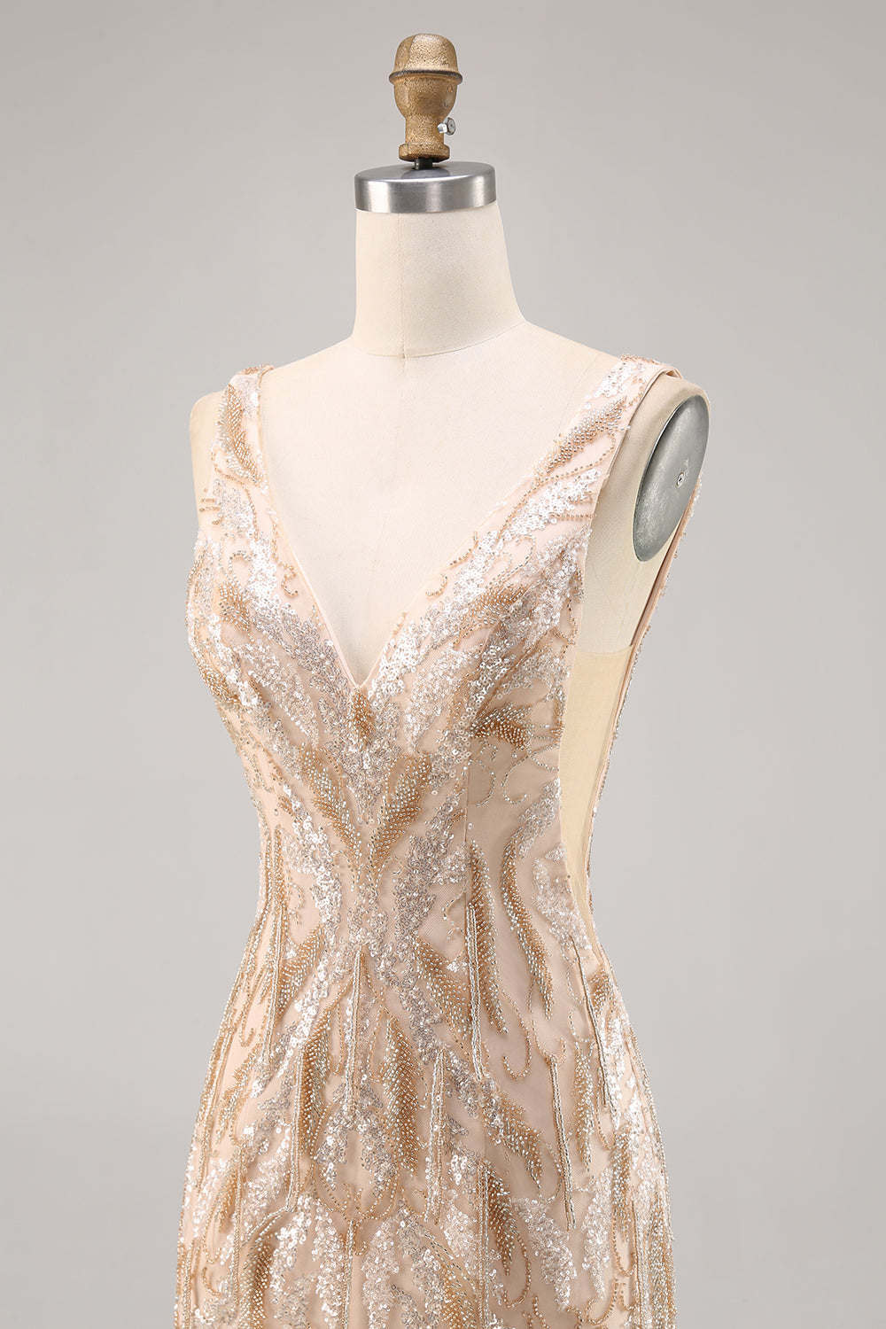 Sparkly Champagne V-Neck Short Sequin Tight Homecoming Dress
