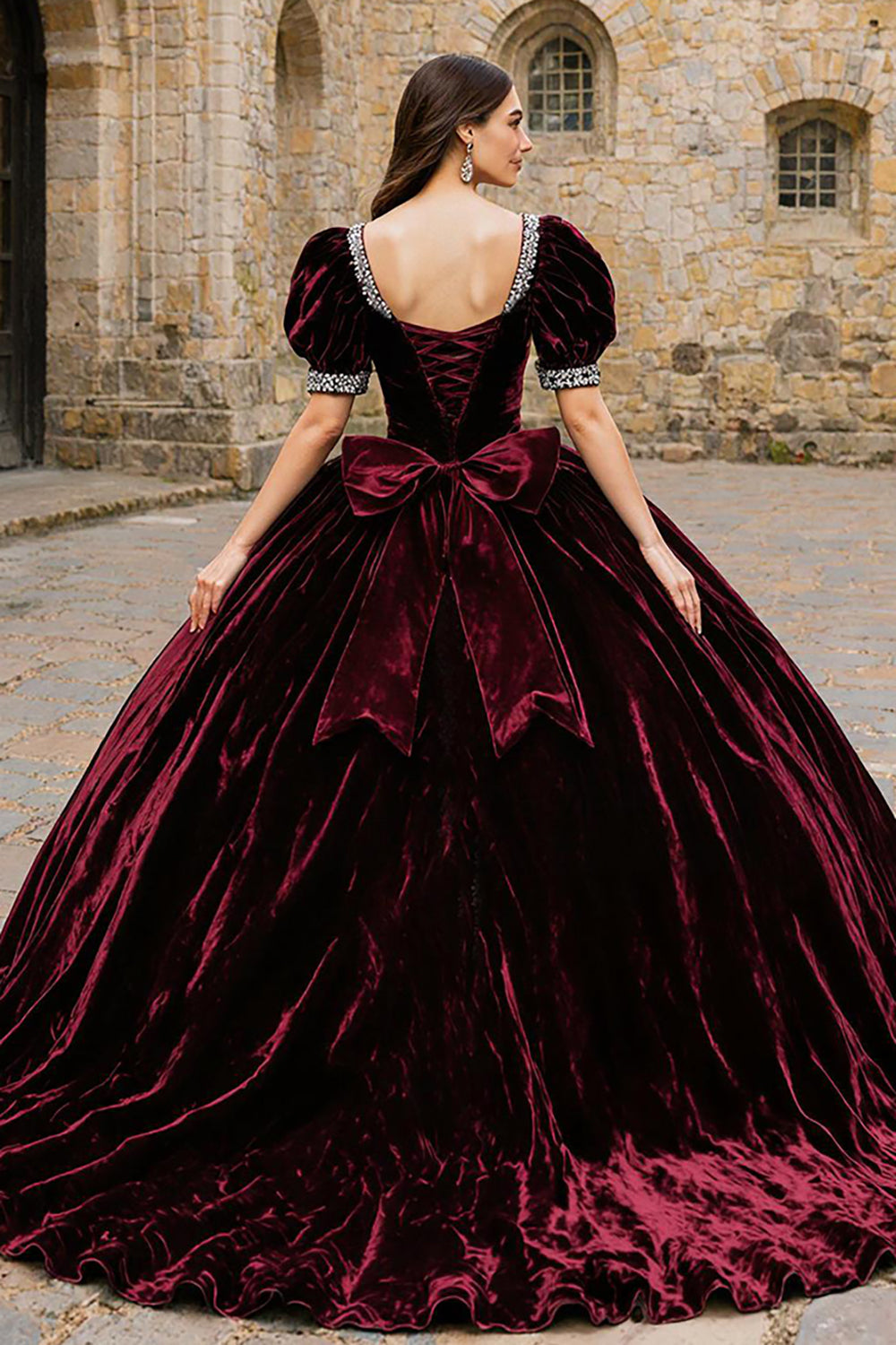 Sparkly Burgundy Square Neck Velevt Princess Quinceanera Dress with Beading