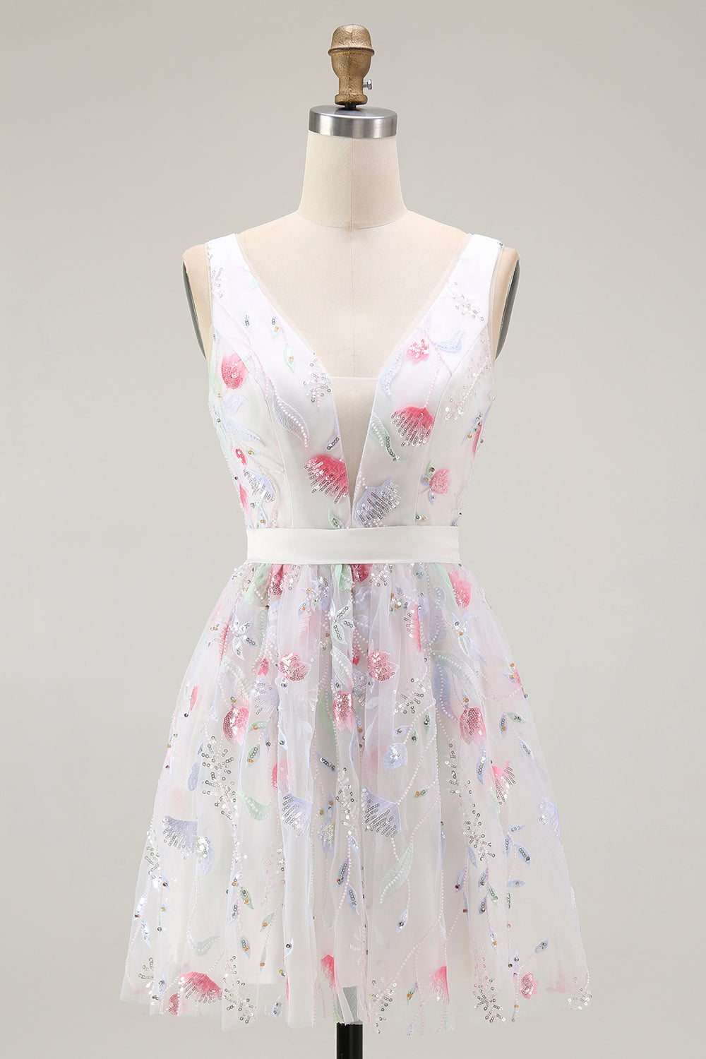 Sparkly White V-Neck A Line Short Homecoming Dress with Sequins