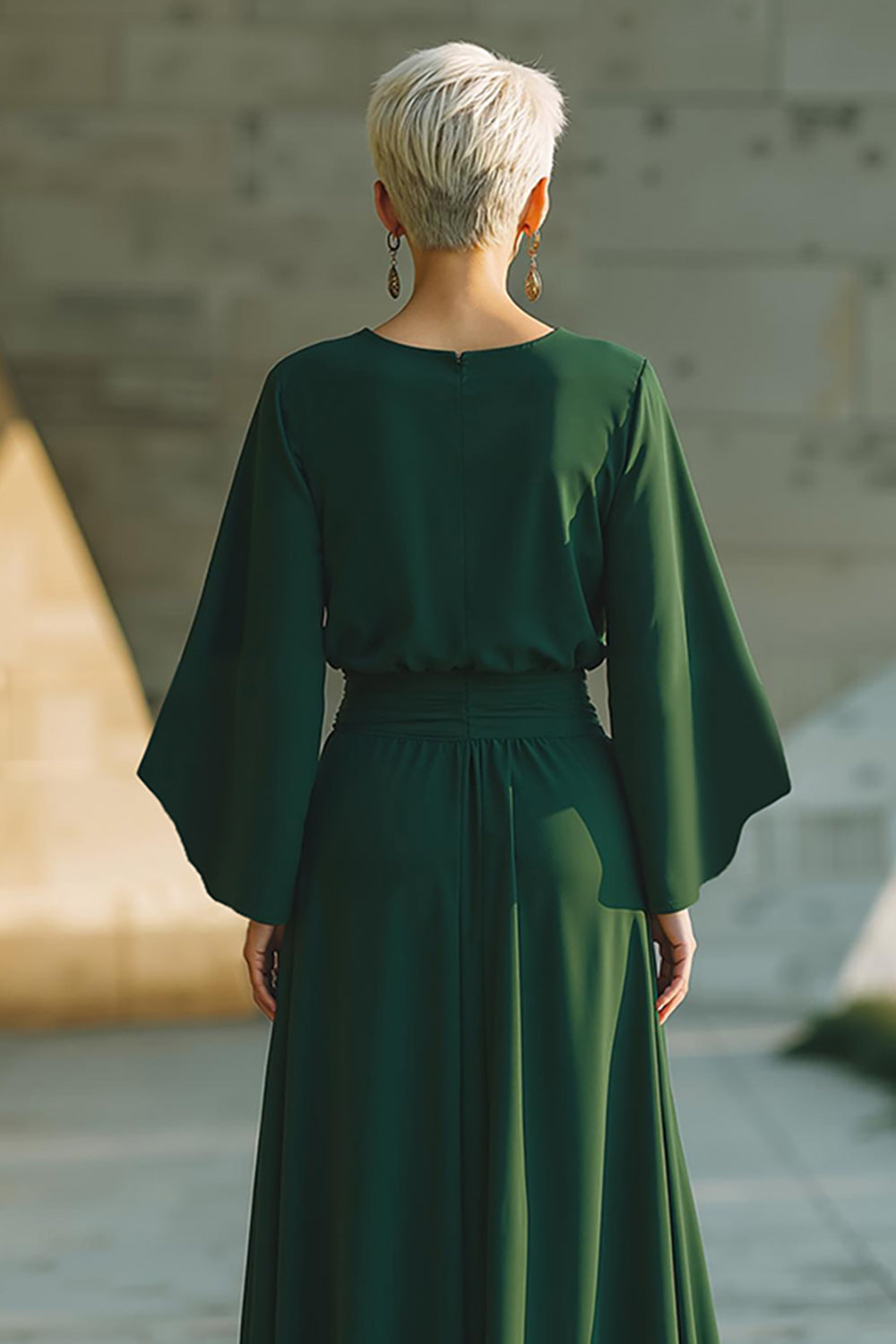 Zapakasa Women Dark Green Chiffon Flowy Long Mother of the Bride Dress Sheath Round Neck Wedding Guest Dress with Pocket Zapakasa Women Dark Green Chiffon Flowy Long Mother of the Bride Dress Sheath Round Neck Wedding Guest Dress with Pocket