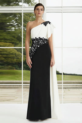Zapakasa Women Black and White Appliqued Long Formal Dress with Side