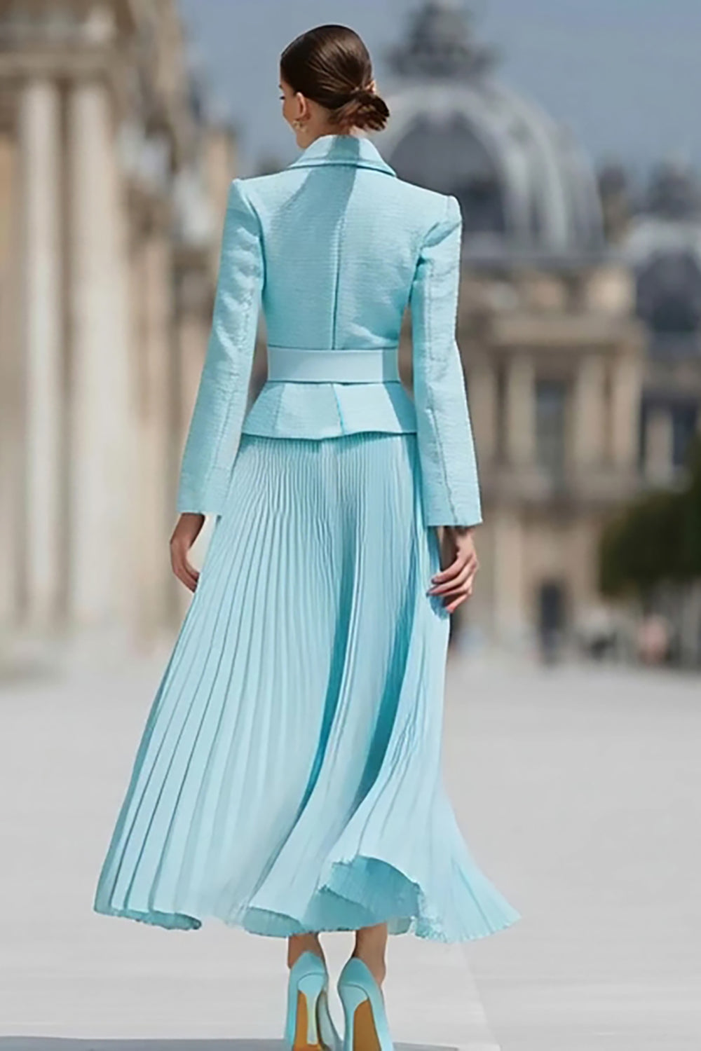 Light Blue A Line Two Piece Notched Lapel Business Suits with Belt