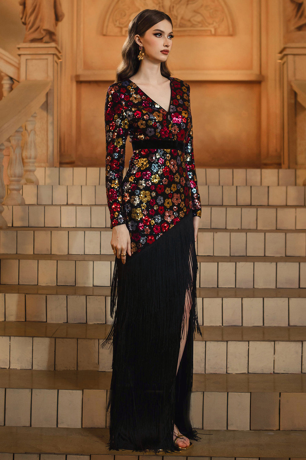 Sparkly Floral Black Sheath V-Neck Long Sleeves Mother of the Bride Dress with Fringes