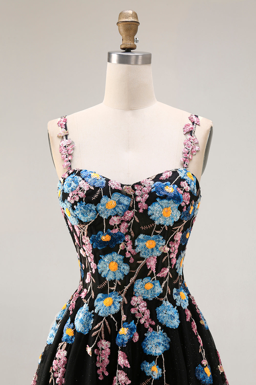 Floral Black Spaghetti Straps A Line Tulle Long Prom Dress with Embroidery