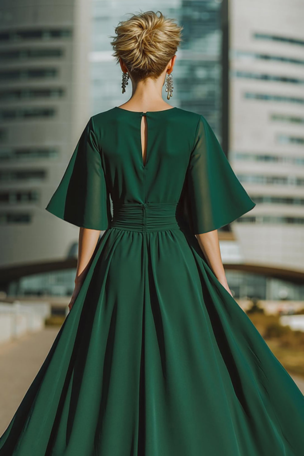 Dark Green Round Neck Long Mother of the Bride Pantsuits with Cape