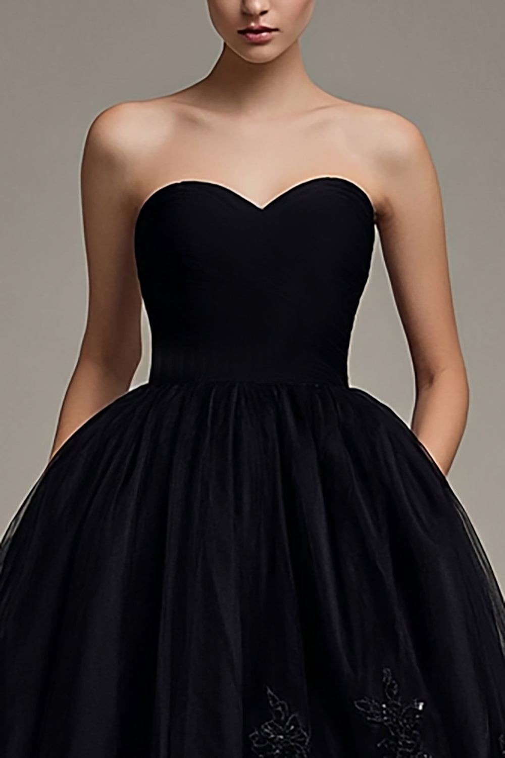 Sparkly Princess Black Tulle Long Formal Dress with Appliques