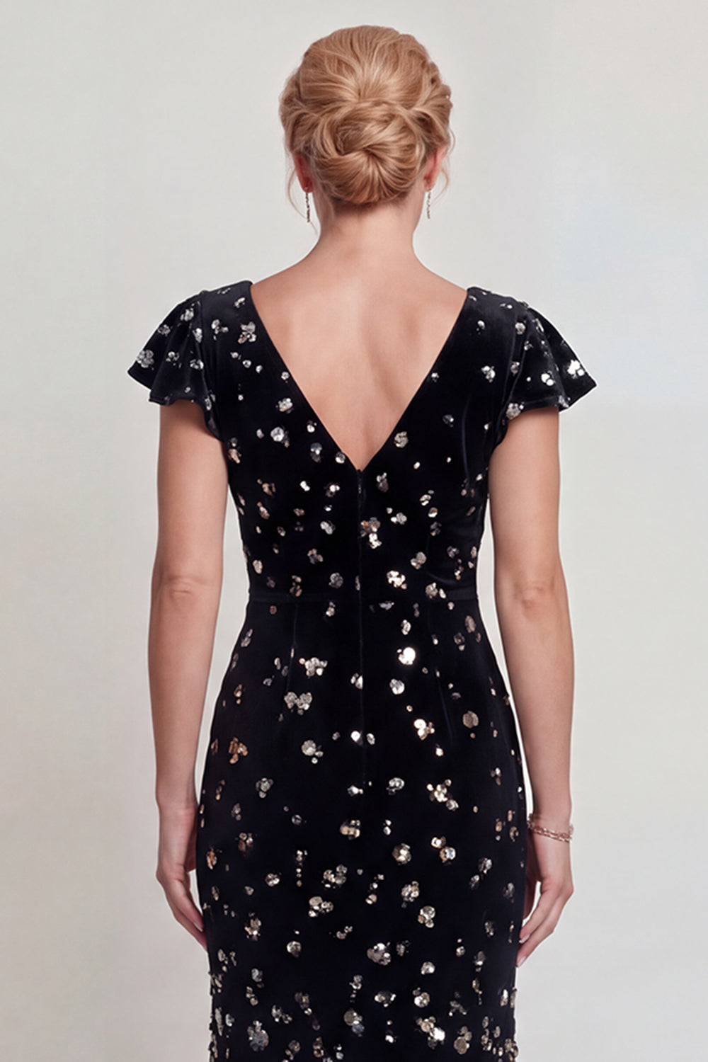 Sparkly Black Silver Mermaid Velvet Sequin Long Mother of the Bride Dress with Sleeves