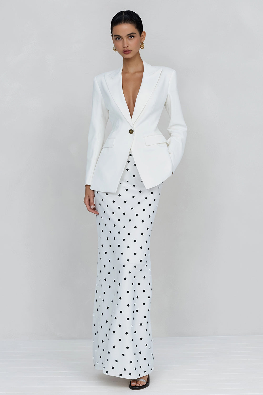 2 Piece Ivory Sheath Polka Dots Peak Lapel One Button Business Suits