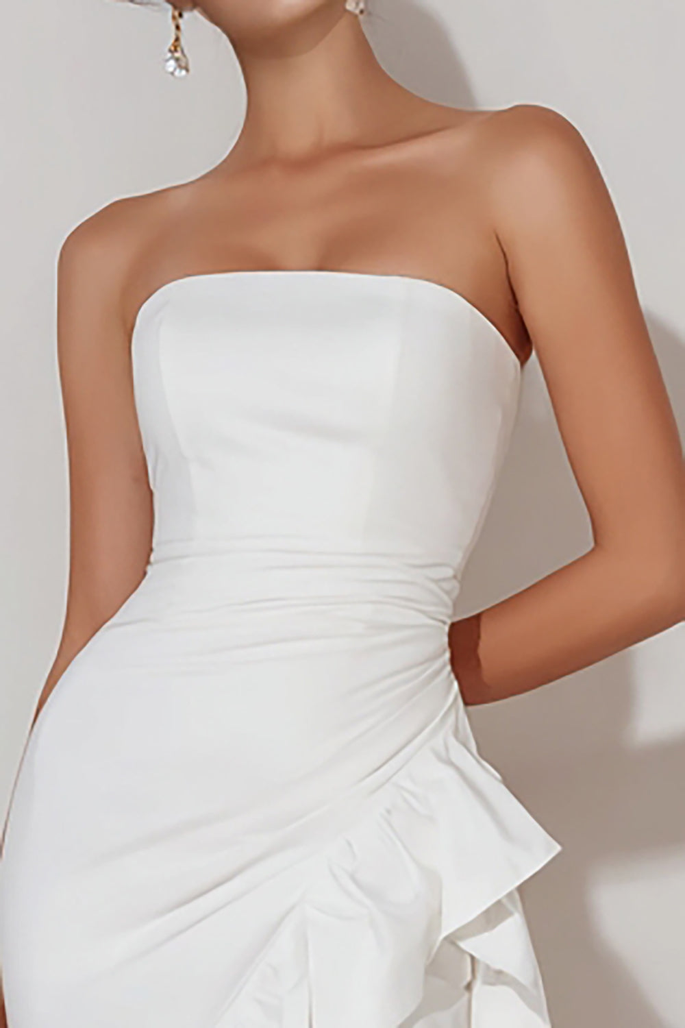 Zapakasa Women White Asymmetrical Ruffled Bachelorette Dress Strapless