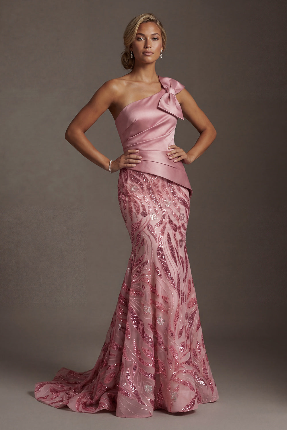 Sparkly Pink Ruched Long Mermaid Sequin Mother of the Bride Dress with Bow