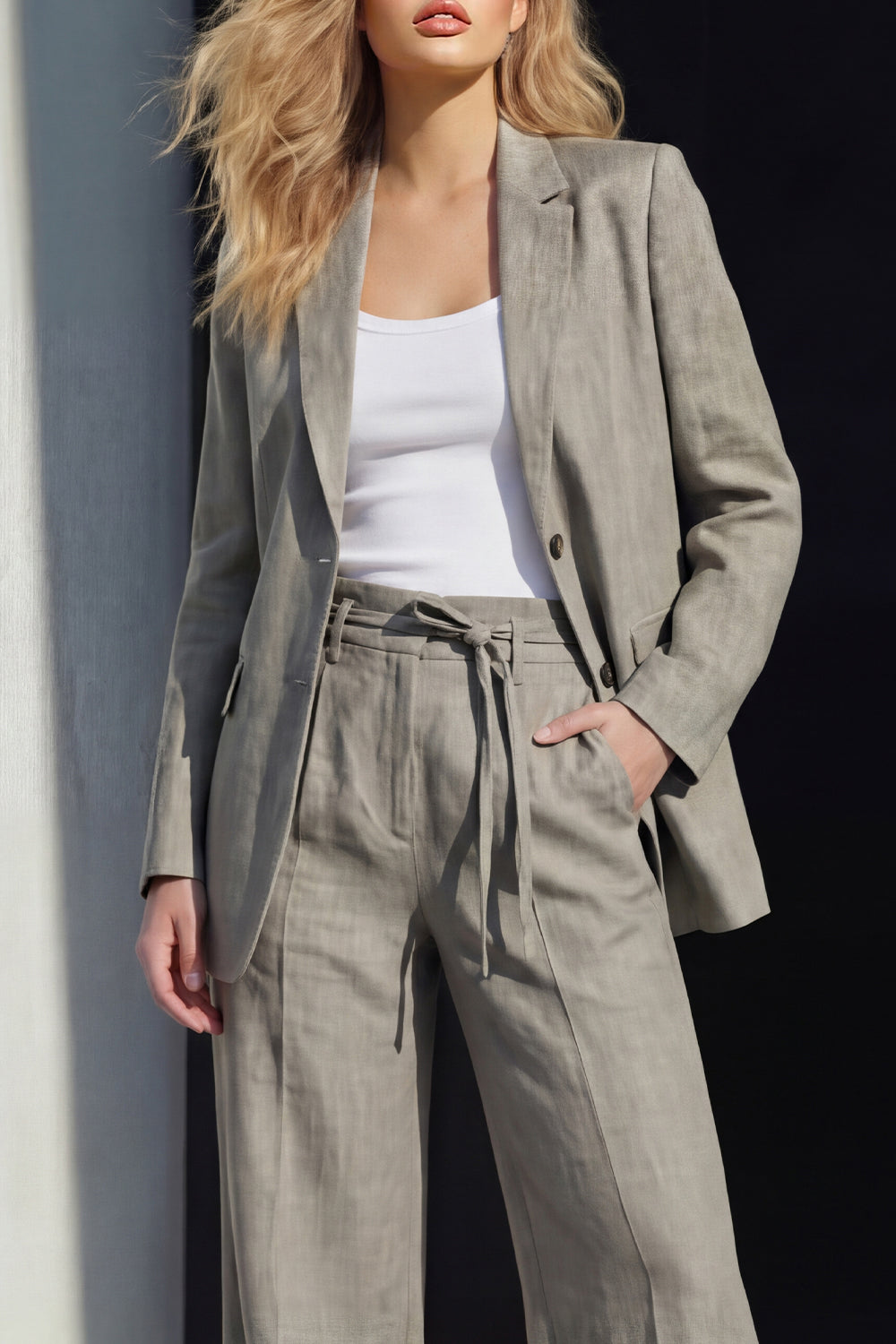 Grey 2 Piece Notched Lapel Single Breasted Women Business Suits with Pockets
