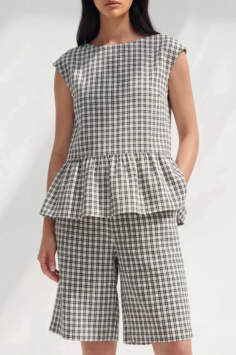 Boat Neck 2 Piece Black and White Plaid Business Suits with Ruffles