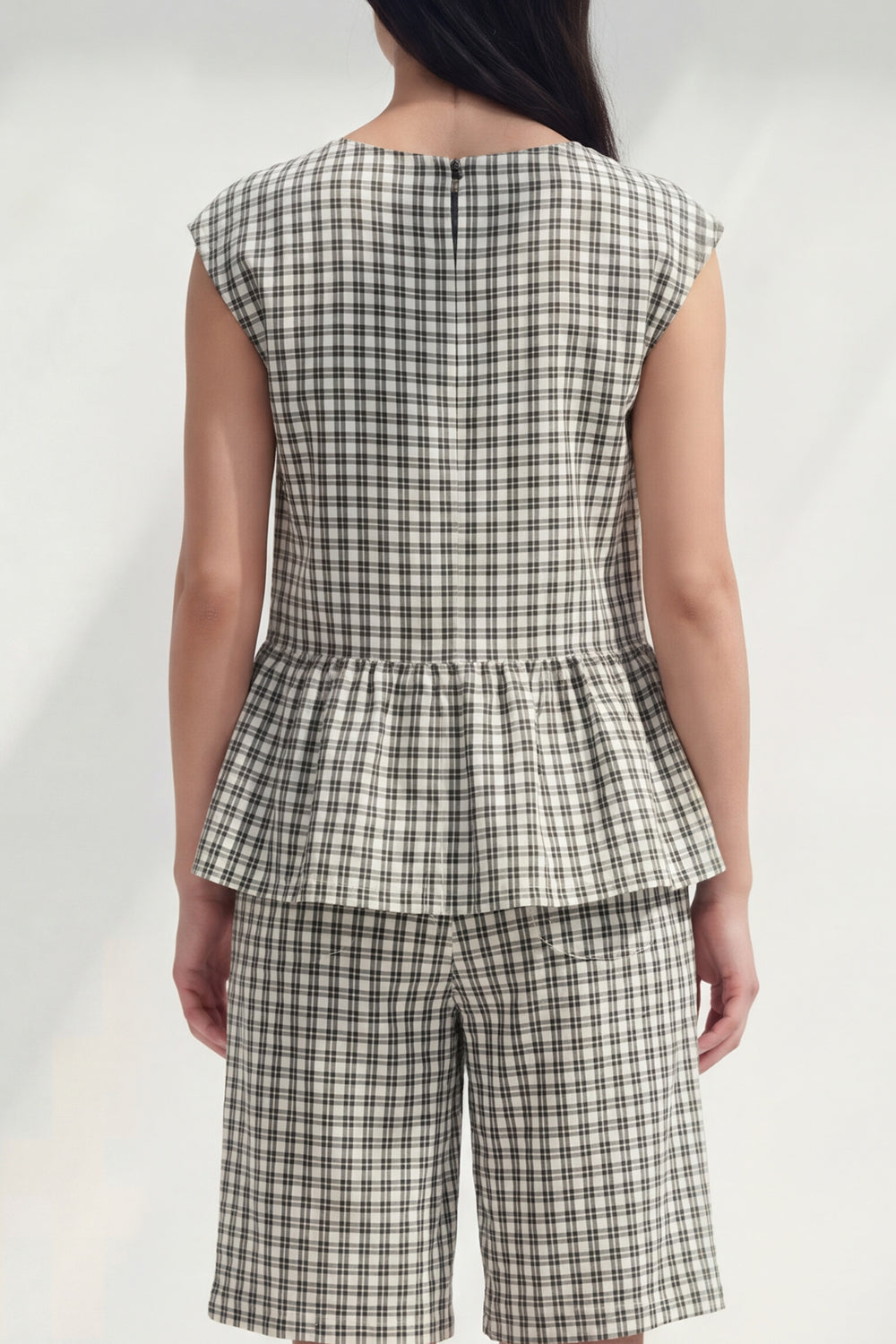 Boat Neck 2 Piece Black and White Plaid Business Suits with Ruffles